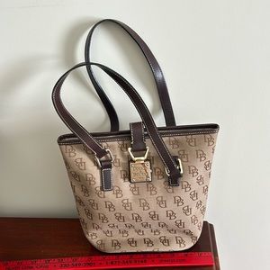 Dooney & Bourke Handbag